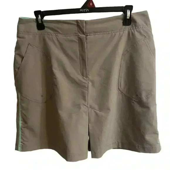 Tail Tech Skirt With Shorts Underneath SIZE Women’s 8 - Picture 1 of 6